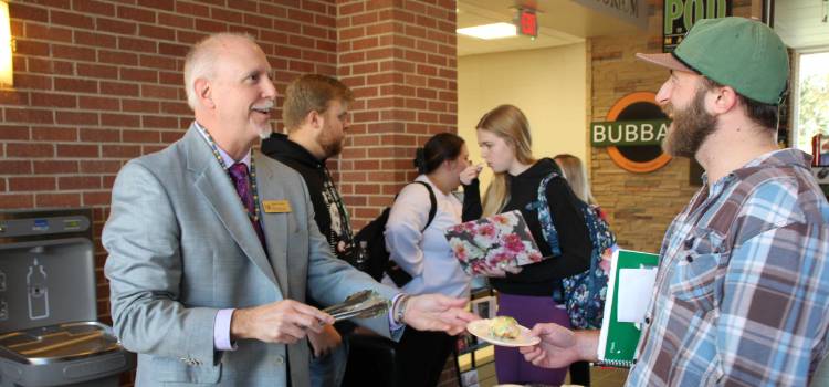 Dr. Michael Capella Meets with Students.
